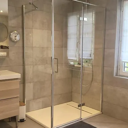 Superbe Maison Avec Jardin Magnifique!